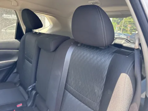 More photos of 2020 Nissan Rogue SV at Jerry Hunt Supercenter - Lexington, NC