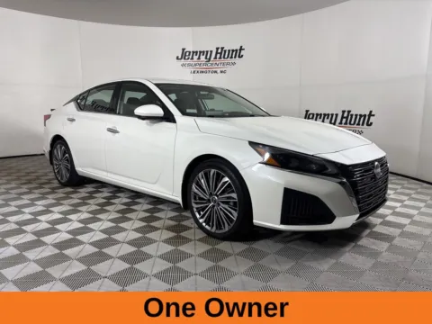 More photos of 2024 Nissan Altima 2.5 SL at Jerry Hunt Supercenter - Lexington, NC