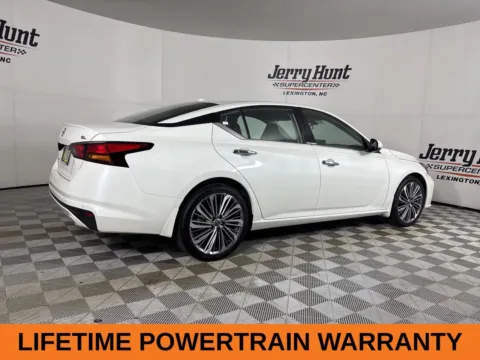 More photos of 2024 Nissan Altima 2.5 SL at Jerry Hunt Supercenter - Lexington, NC