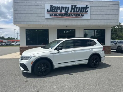 White 2024 Volkswagen Tiguan 2.0T SE R-Line Black for sale in Lexington, NC