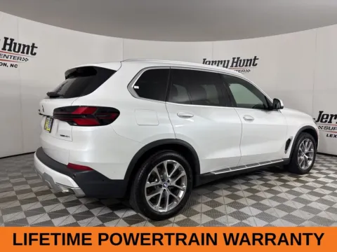 More photos of 2025 BMW X5 sDrive40i at Jerry Hunt Supercenter - Lexington, NC