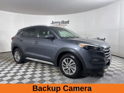 More photos of 2017 Hyundai Tucson SE at Jerry Hunt Supercenter - Lexington, NC