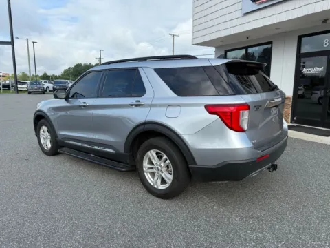 More photos of 2022 Ford Explorer XLT at Jerry Hunt Supercenter - Lexington, NC