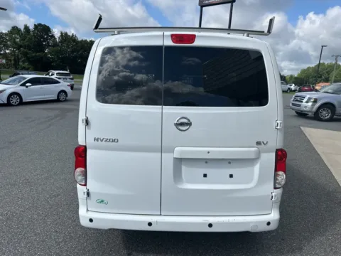 More photos of 2021 Nissan NV200 SV at Jerry Hunt Supercenter - Lexington, NC