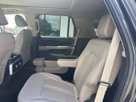 More photos of 2024 Ford Expedition Limited at Jerry Hunt Supercenter - Lexington, NC