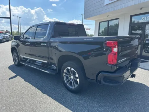 More photos of 2023 Chevrolet Silverado 1500 High Country at Jerry Hunt Supercenter - Lexington, NC