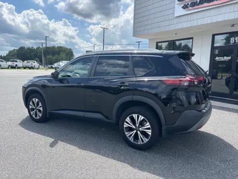 More photos of 2022 Nissan Rogue SV at Jerry Hunt Supercenter - Lexington, NC