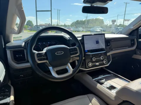 More photos of 2024 Ford Expedition Limited at Jerry Hunt Supercenter - Lexington, NC