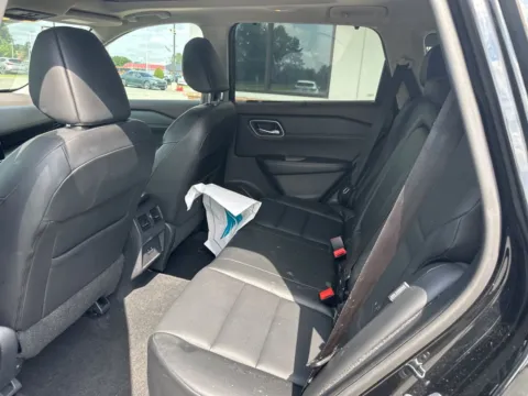 More photos of 2021 Nissan Rogue SV at Jerry Hunt Supercenter - Lexington, NC