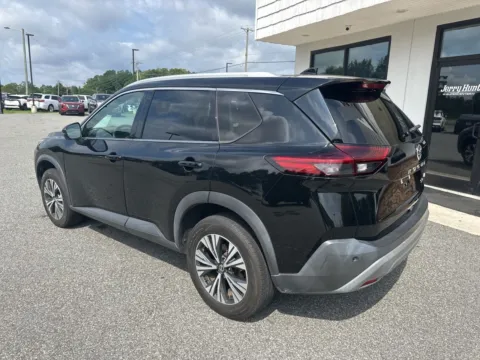 More photos of 2021 Nissan Rogue SV at Jerry Hunt Supercenter - Lexington, NC