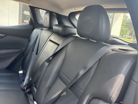 More photos of 2022 Nissan Rogue Sport SL at Jerry Hunt Supercenter - Lexington, NC