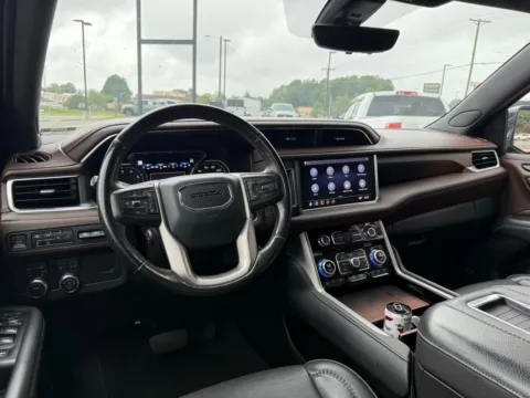 More photos of 2021 GMC Yukon Denali at Jerry Hunt Supercenter - Lexington, NC