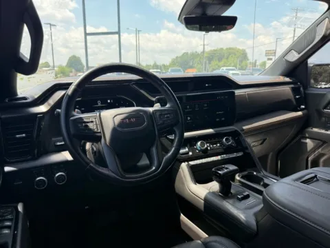 More photos of 2022 GMC Sierra 1500 AT4 at Jerry Hunt Supercenter - Lexington, NC