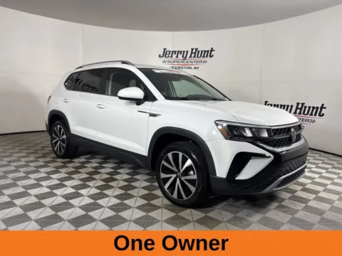 More photos of 2024 Volkswagen Taos 1.5T SE at Jerry Hunt Supercenter - Lexington, NC