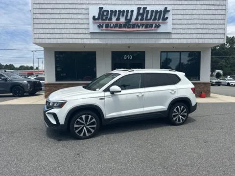 White 2024 Volkswagen Taos 1.5T SE for sale in Lexington, NC