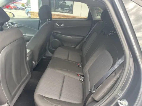 More photos of 2022 Hyundai Kona SEL at Jerry Hunt Supercenter - Lexington, NC