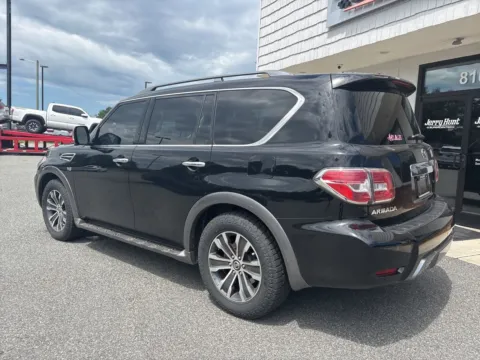More photos of 2019 Nissan Armada SL at Jerry Hunt Supercenter - Lexington, NC