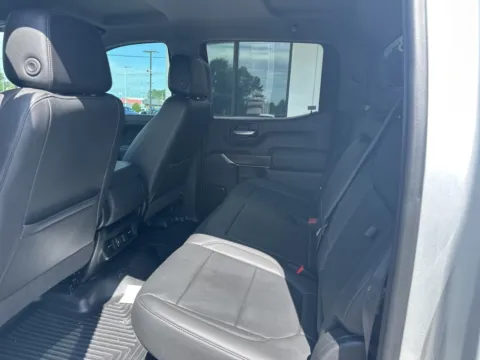 More photos of 2021 GMC Sierra 1500 SLT at Jerry Hunt Supercenter - Lexington, NC