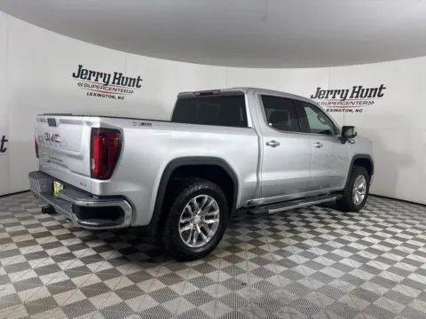 More photos of 2021 GMC Sierra 1500 SLT at Jerry Hunt Supercenter - Lexington, NC