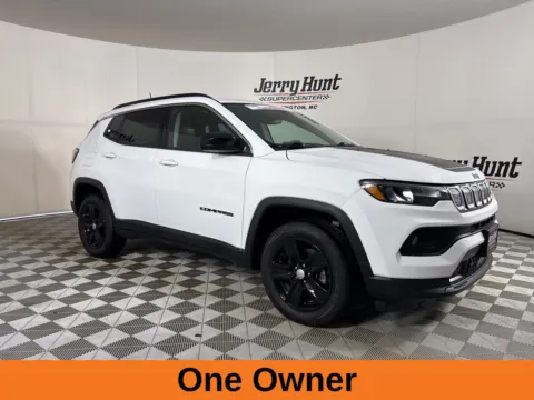 More photos of 2022 Jeep Compass Latitude at Jerry Hunt Supercenter - Lexington, NC
