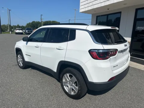 More photos of 2022 Jeep Compass Latitude at Jerry Hunt Supercenter - Lexington, NC