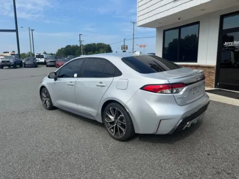 More photos of 2022 Toyota Corolla SE at Jerry Hunt Supercenter - Lexington, NC