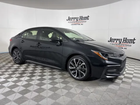 More photos of 2020 Toyota Corolla SE at Jerry Hunt Supercenter - Lexington, NC