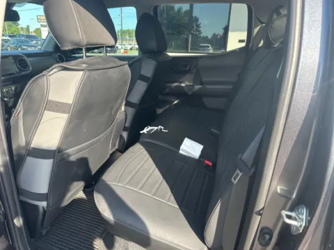 More photos of 2021 Toyota Tacoma SR5 at Jerry Hunt Supercenter - Lexington, NC