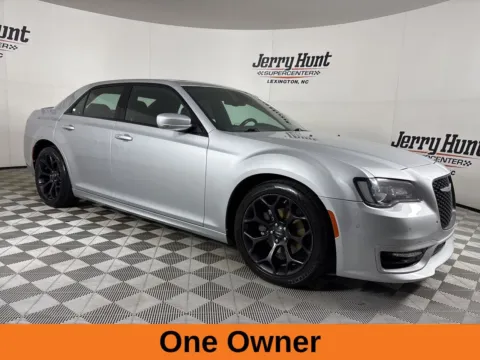 More photos of 2020 Chrysler 300 S at Jerry Hunt Supercenter - Lexington, NC