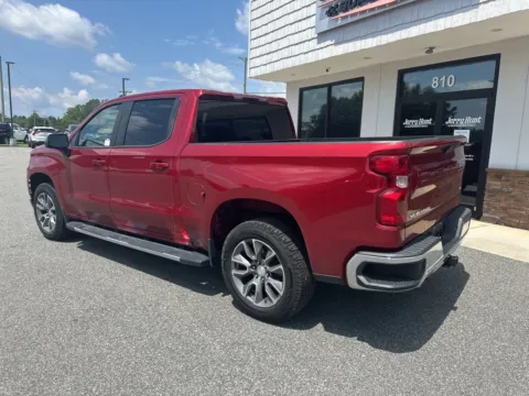 More photos of 2021 Chevrolet Silverado 1500 LT at Jerry Hunt Supercenter - Lexington, NC