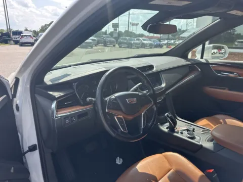 Another view of 2020 Cadillac XT5 Premium Luxury for sale in Lexington, NC at Jerry Hunt Supercenter - Lexington