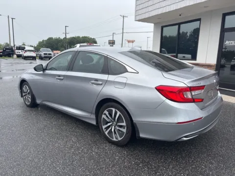 More photos of 2022 Honda Accord Hybrid EX-L at Jerry Hunt Supercenter - Lexington, NC