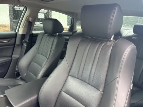 Photos of 2022 Honda Accord Hybrid EX-L for sale in Lexington, NC at Jerry Hunt Supercenter - Lexington