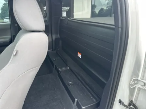 More photos of 2019 Toyota Tacoma SR at Jerry Hunt Supercenter - Lexington, NC