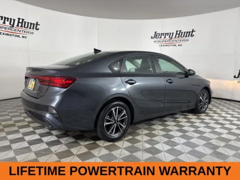 More photos of 2022 Kia Forte LXS at Jerry Hunt Supercenter - Lexington, NC
