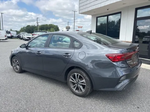 More photos of 2022 Kia Forte LXS at Jerry Hunt Supercenter - Lexington, NC