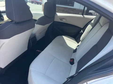 More photos of 2020 Toyota Corolla LE at Jerry Hunt Supercenter - Lexington, NC