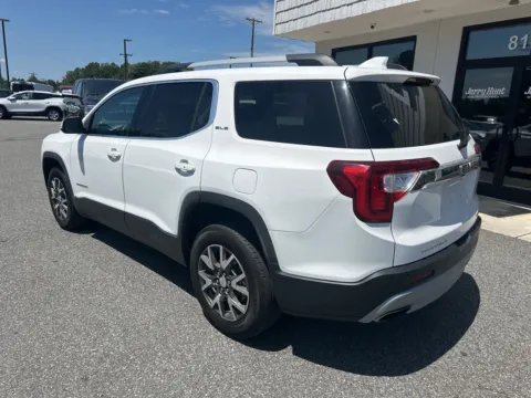 More photos of 2023 GMC Acadia SLE at Jerry Hunt Supercenter - Lexington, NC