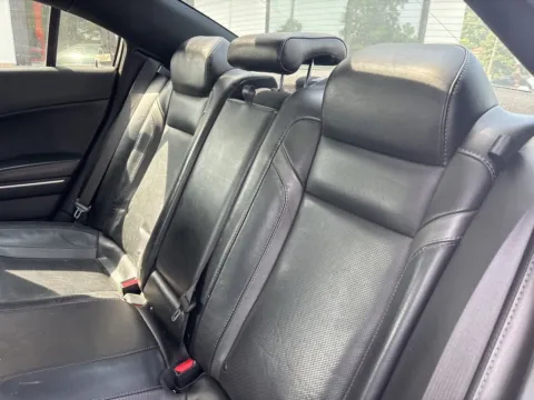 More photos of 2019 Dodge Charger SXT at Jerry Hunt Supercenter - Lexington, NC