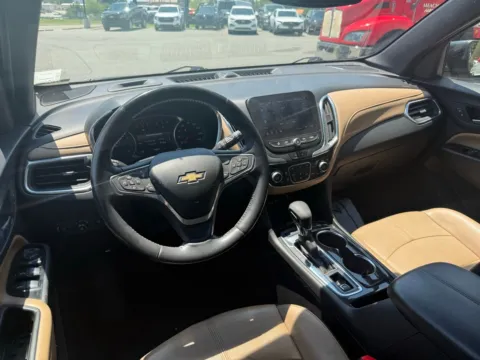 More photos of 2022 Chevrolet Equinox Premier at Jerry Hunt Supercenter - Lexington, NC