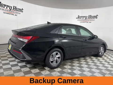 More photos of 2024 Hyundai Elantra SE at Jerry Hunt Supercenter - Lexington, NC