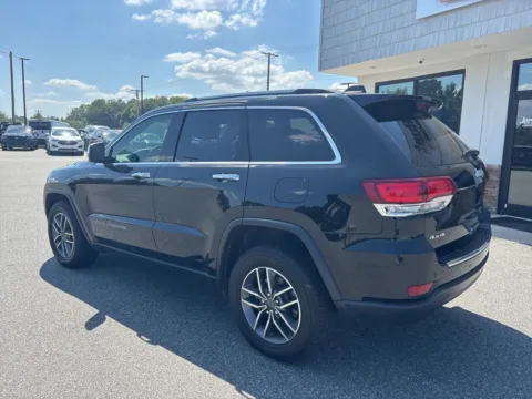 More photos of 2021 Jeep Grand Cherokee Limited at Jerry Hunt Supercenter - Lexington, NC