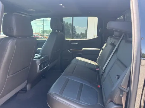More photos of 2022 GMC Sierra 1500 Limited Denali at Jerry Hunt Supercenter - Lexington, NC