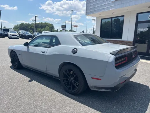 More photos of 2022 Dodge Challenger R/T at Jerry Hunt Supercenter - Lexington, NC