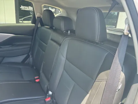 More photos of 2024 Nissan Murano SL at Jerry Hunt Supercenter - Lexington, NC