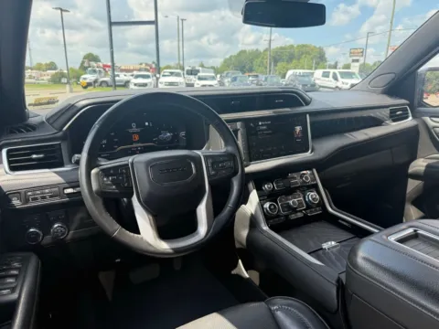 More photos of 2023 GMC Yukon Denali at Jerry Hunt Supercenter - Lexington, NC