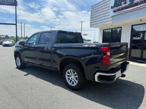 More photos of 2023 Chevrolet Silverado 1500 LT at Jerry Hunt Supercenter - Lexington, NC