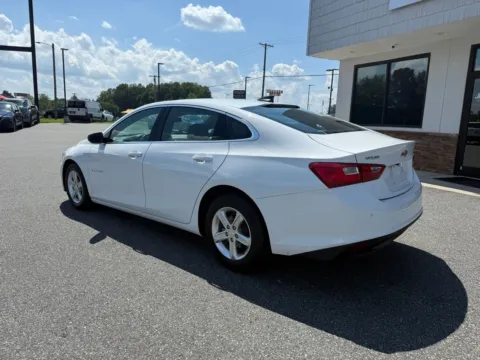More photos of 2024 Chevrolet Malibu LS at Jerry Hunt Supercenter - Lexington, NC