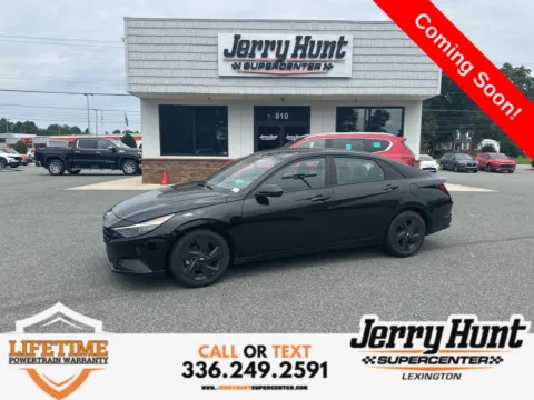 Black 2023 Hyundai Elantra SEL for sale in Lexington, NC