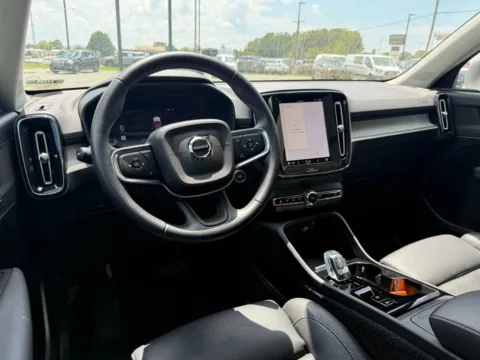 More photos of 2025 Volvo XC40 B5 Plus Bright Theme at Jerry Hunt Supercenter - Lexington, NC